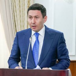 В Самрук-Казына не раскрыли конкретные данные о зарплатах сотрудников