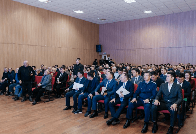 В Атырауской области после встреч с акимом исполнено лишь 40% обращений жителей. Чем это объясняют в акимате