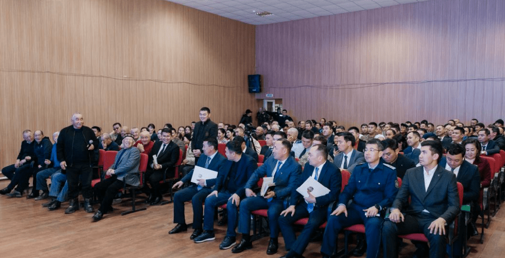 Атырауда тұрғындар өтініштерінің орындалуы &mdash; 40%