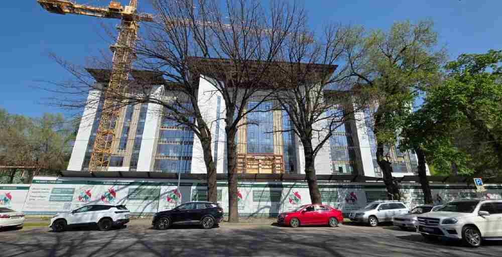 Алматинский долгострой: в акимате рассказали, за чей счет хотят достроить здание горсуда