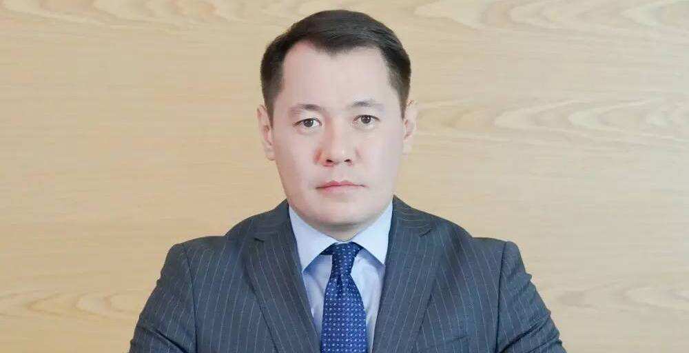 "ДАМУ" мемлекеттік қорының басшысы Фархат Сәрсекеевтің командасы 2025 жылы 524 млн теңге табыс тапқан