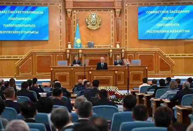 В Астане прошло последнее совместное заседание палат Парламента
