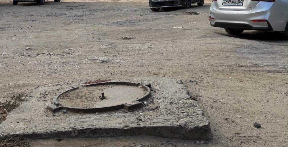 В Актобе жители просят благоустроить подъезд к детскому саду 