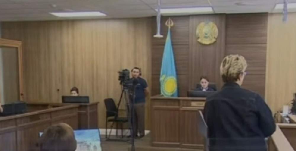 Жители дома, где получила смертельные травмы фельдшер Улдана Мырзуан, заявили о новых трещинах